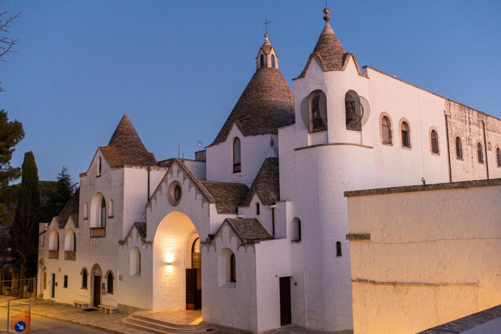 Dea Luxury Casa Vacanze- Zona Chiesa A Trullo - Alberobello Kültér fotó